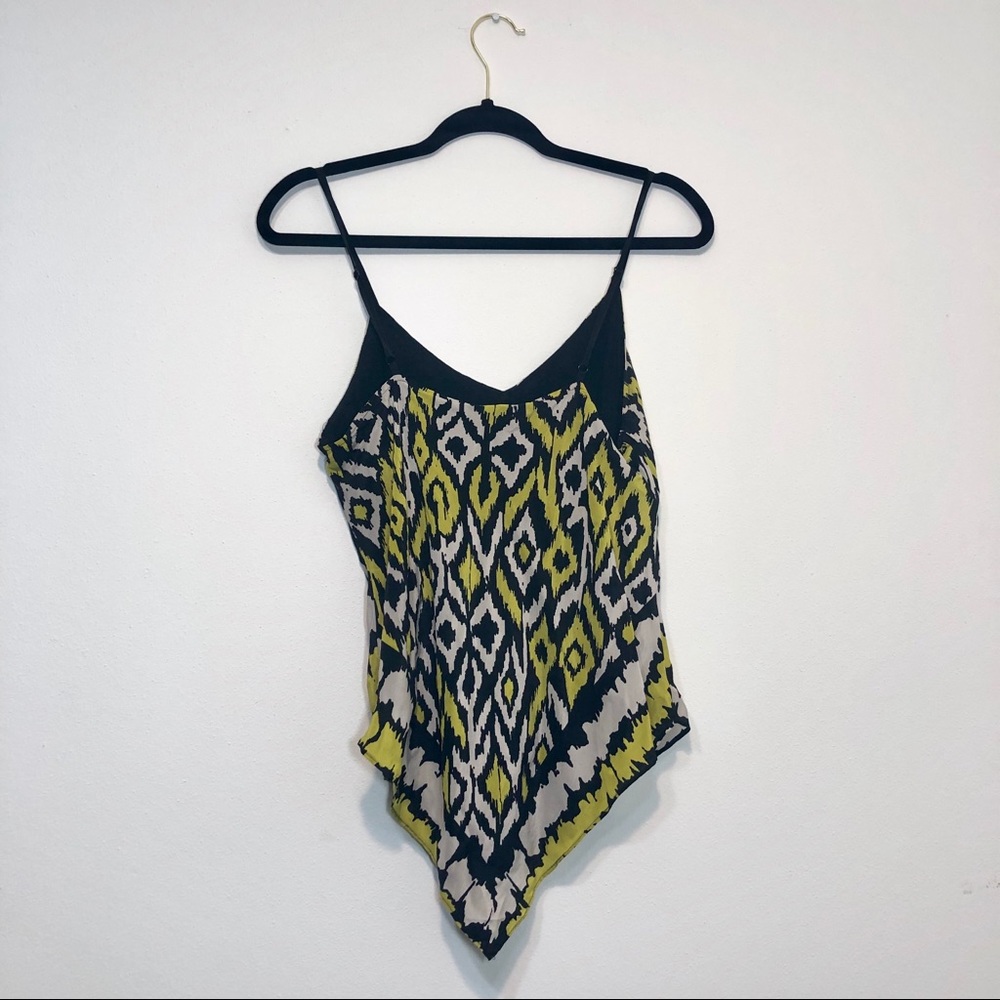 🌹INC Triangle Tank - Picture 2 of 3